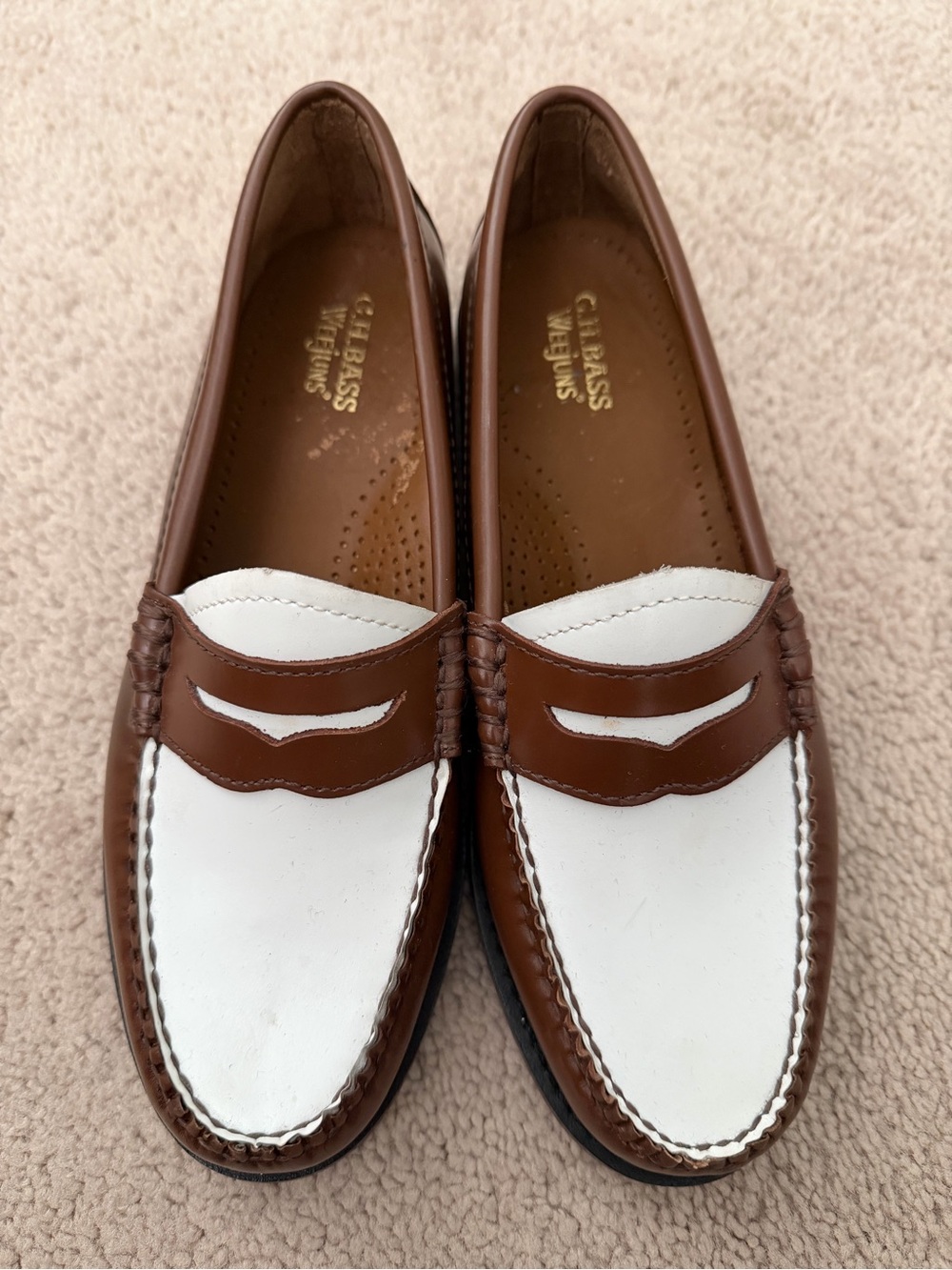 G.H. BASS Weejuns Whitney Two-Tone Loafers SIZE: 5